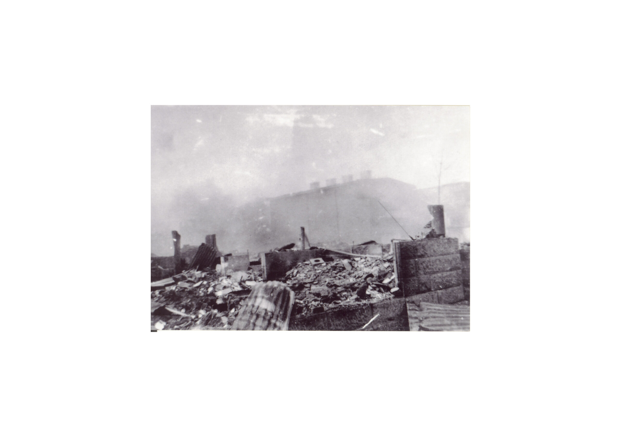 8月2日午前長岡駅前(奥の建物は農業倉庫)