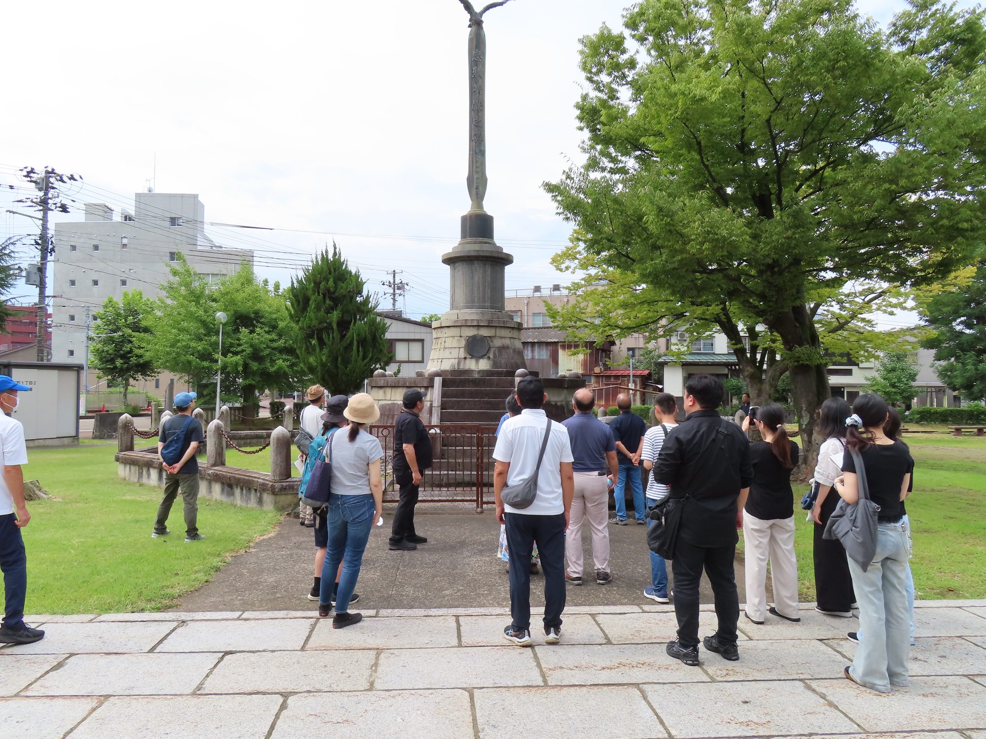 戦災殉難者慰霊塔（平潟神社）